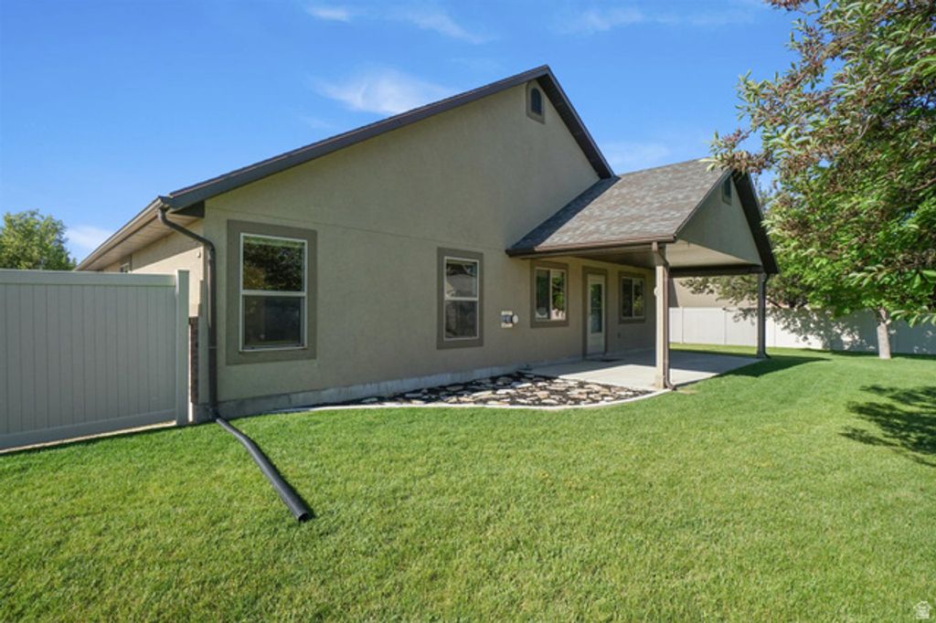 Image 31 of property listing at 2766 W 2125 N, Plain City, UT 84404