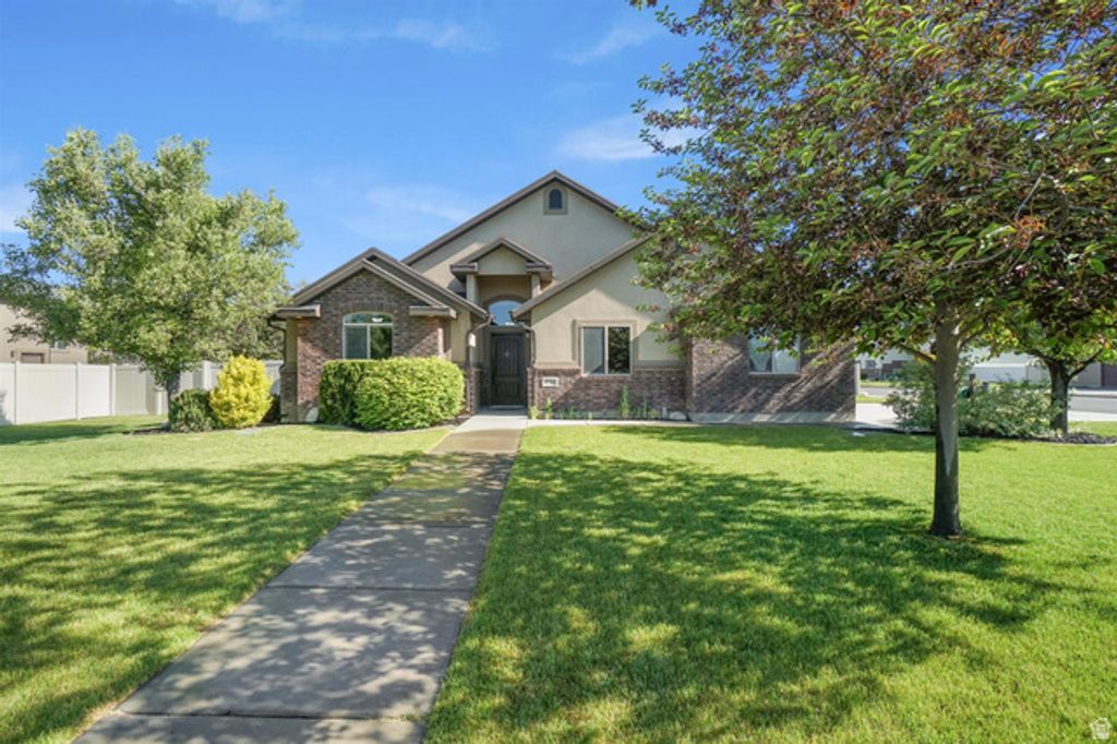 Image 33 of property listing at 2766 W 2125 N, Plain City, UT 84404