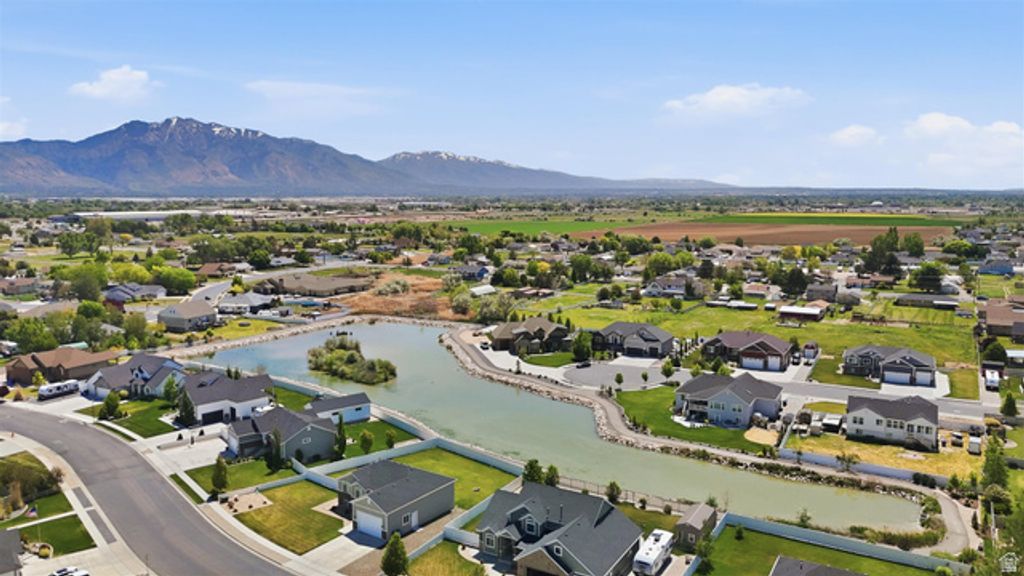 Image 44 of property listing at 2766 W 2125 N, Plain City, UT 84404
