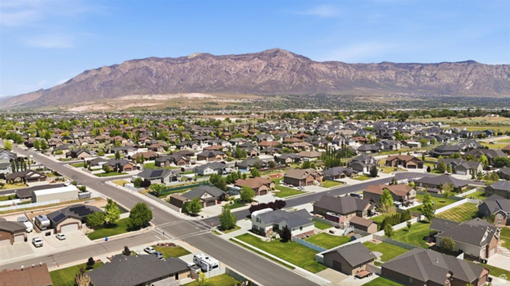 Image 47 of property listing at 2766 W 2125 N, Plain City, UT 84404