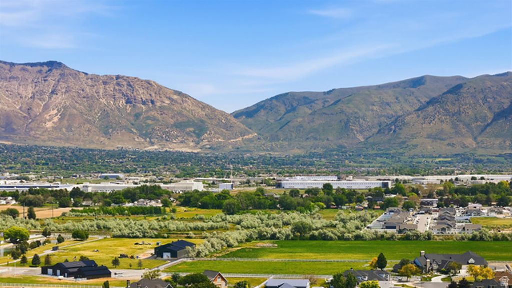 Image 49 of property listing at 2766 W 2125 N, Plain City, UT 84404