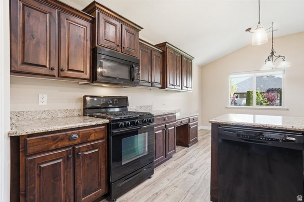 Image 10 of property listing at 2766 W 2125 N, Plain City, UT 84404