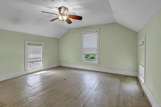 406 W 12th Street, Cedar Falls, IA 50613