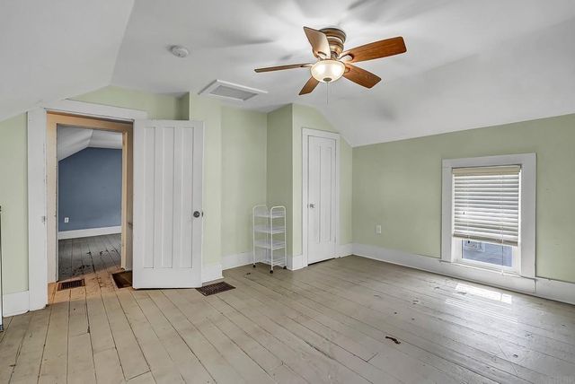 406 W 12th Street, Cedar Falls, IA 50613