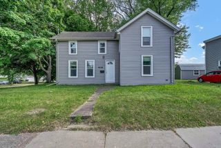 406 W 12th Street, Cedar Falls, IA 50613