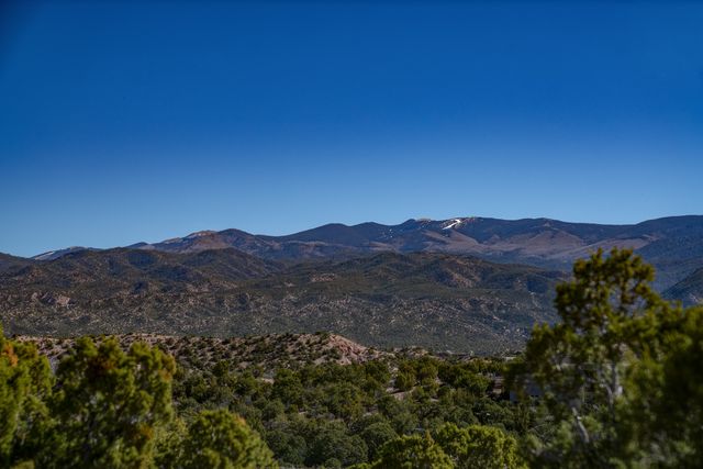 117 Valle Sereno 202, Santa Fe, NM 87506