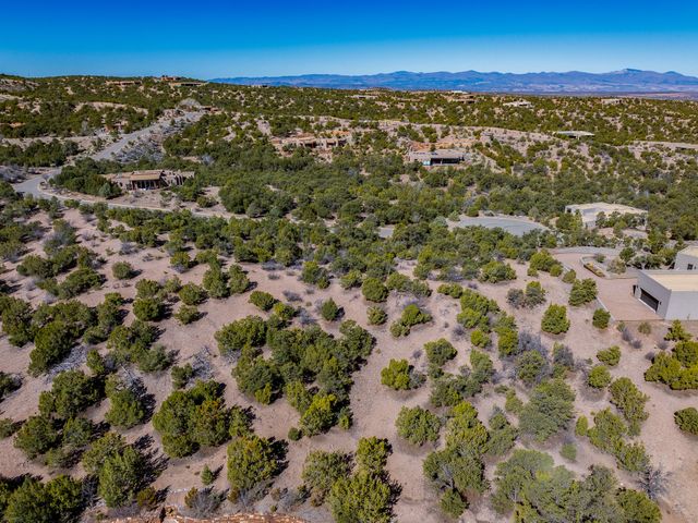 117 Valle Sereno 202, Santa Fe, NM 87506