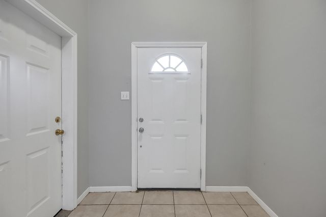 167 Binnacle Court A, Willis, TX 77318