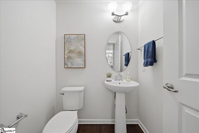 220 Waters Run Lane, Simpsonville, SC 29681