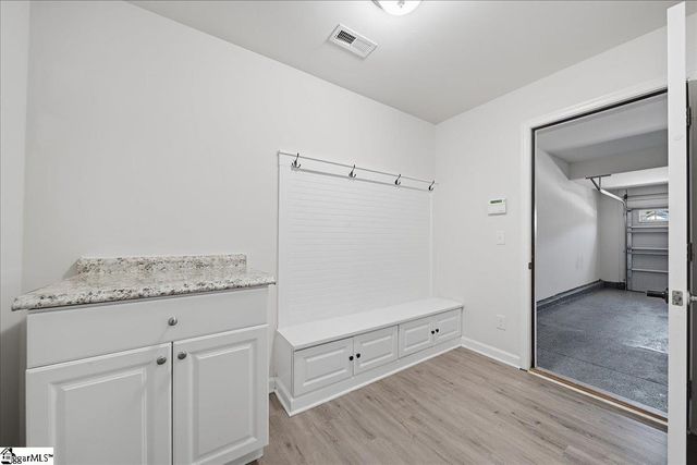 220 Waters Run Lane, Simpsonville, SC 29681