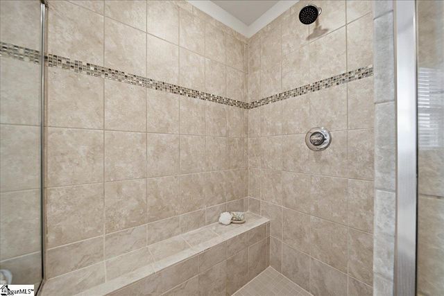 220 Waters Run Lane, Simpsonville, SC 29681