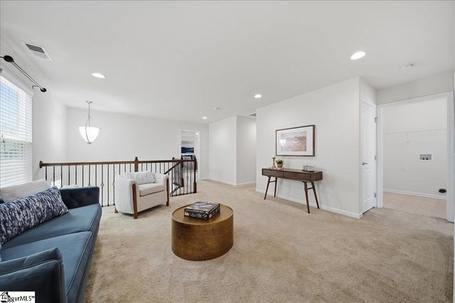 220 Waters Run Lane, Simpsonville, SC 29681