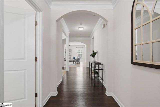 220 Waters Run Lane, Simpsonville, SC 29681