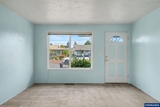 1635 Sallal Rd, Woodburn, OR 97071