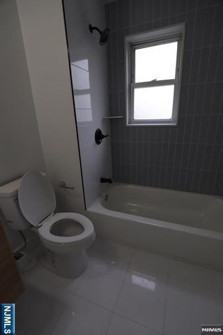 9 Maple 2L, Kearny, NJ 07032