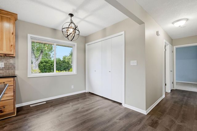 10200 Redwood Street NW, Coon Rapids, MN 55433
