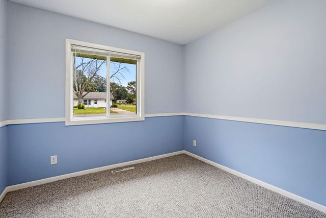 10200 Redwood Street NW, Coon Rapids, MN 55433