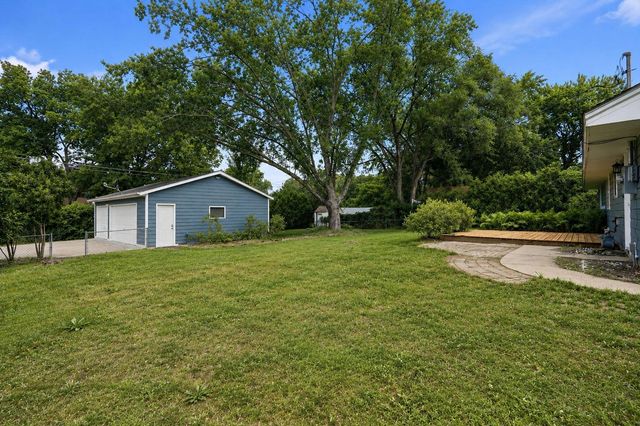 10200 Redwood Street NW, Coon Rapids, MN 55433