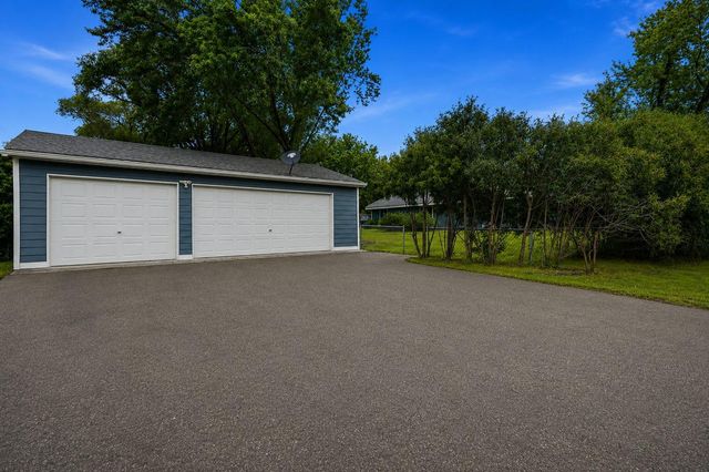 10200 Redwood Street NW, Coon Rapids, MN 55433