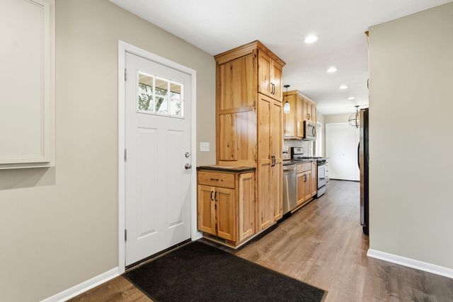 10200 Redwood Street NW, Coon Rapids, MN 55433