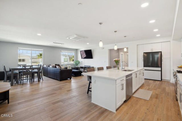 2800 Wagon Wheel Road 304, Oxnard, CA 93036