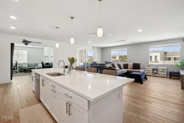 2800 Wagon Wheel Road 304, Oxnard, CA 93036