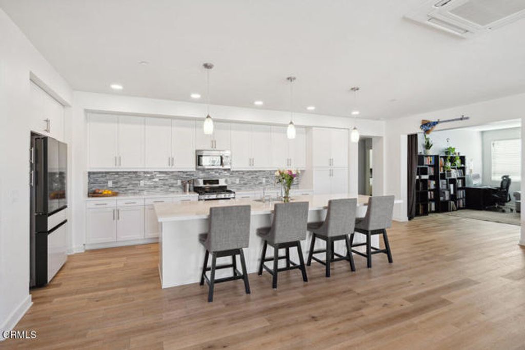 2800 Wagon Wheel Road 304, Oxnard, CA 93036