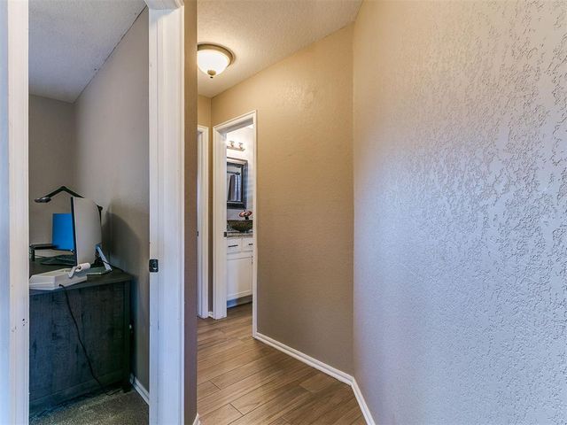 112 Woodgate Drive, Yukon, OK 73099