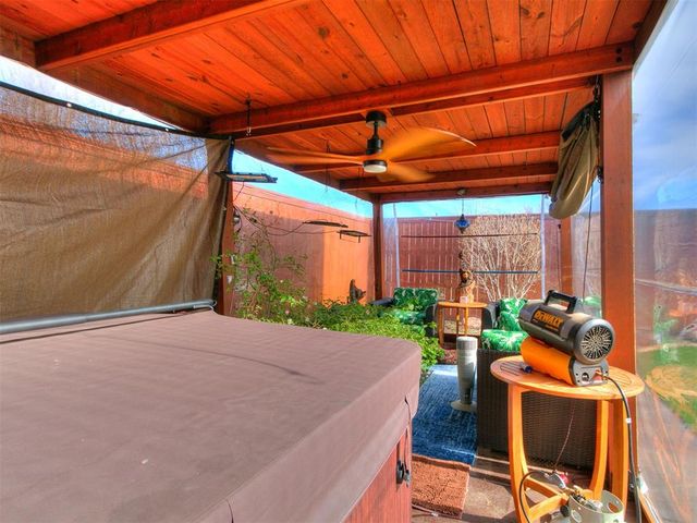 112 Woodgate Drive, Yukon, OK 73099