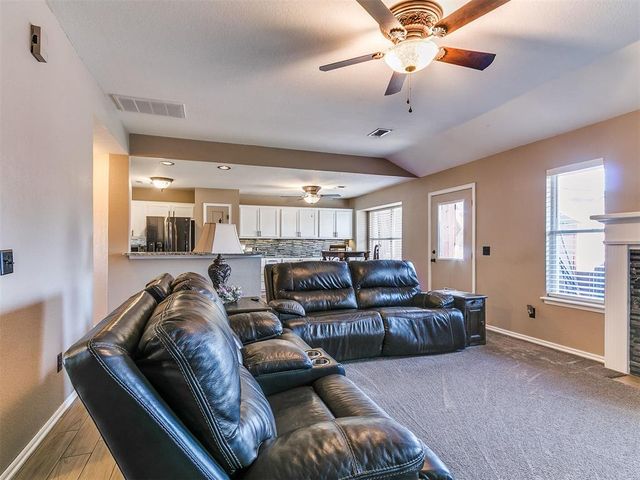 112 Woodgate Drive, Yukon, OK 73099