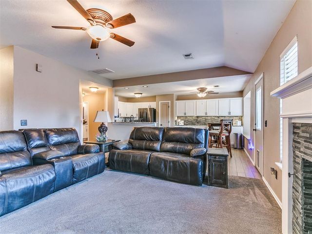 112 Woodgate Drive, Yukon, OK 73099