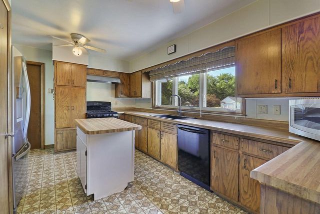 1920 7th STREET, Kenosha, WI 53140