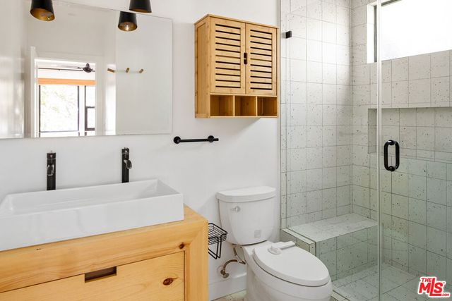 956 Parkman Street, Altadena, CA 91001