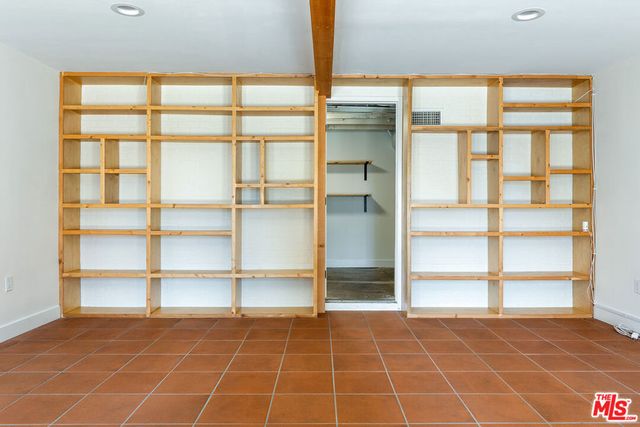 956 Parkman Street, Altadena, CA 91001