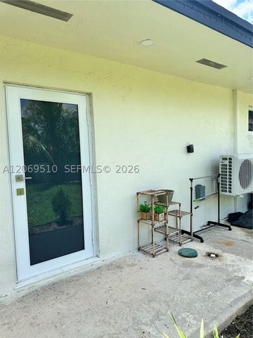 27450 SW 168th Ave 1, Homestead, FL 33031