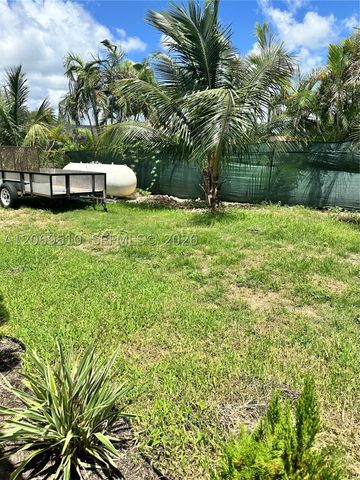 27450 SW 168th Ave 1, Homestead, FL 33031
