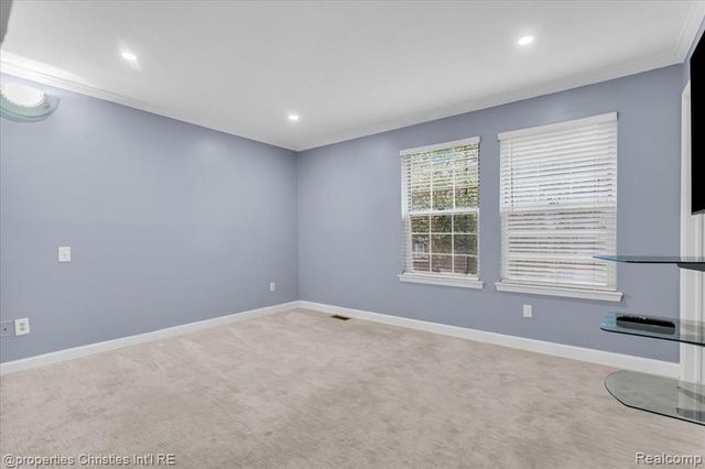 6651 Hearthside Court, West Bloomfield, MI 48322
