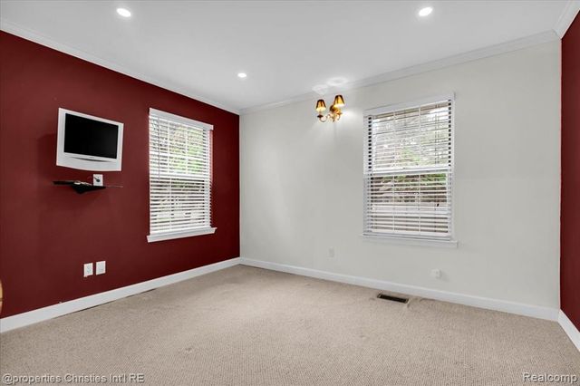 6651 Hearthside Court, West Bloomfield, MI 48322