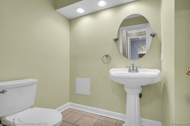 6651 Hearthside Court, West Bloomfield, MI 48322
