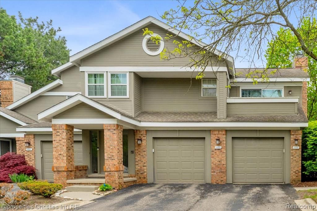6651 Hearthside Court, West Bloomfield, MI 48322