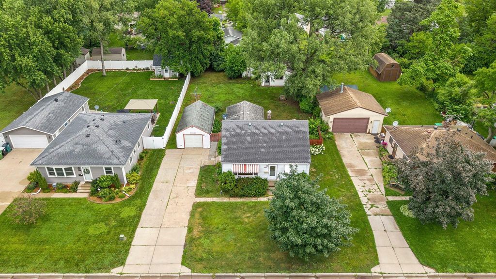 823 Oakwood Drive, Anoka, MN 55303 — photo 3