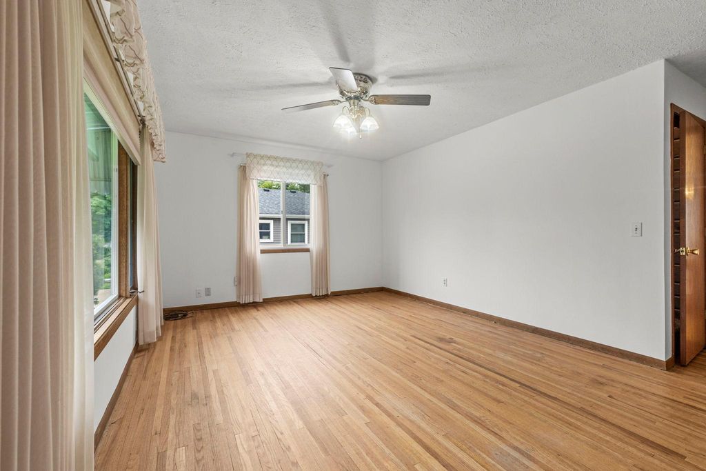 823 Oakwood Drive, Anoka, MN 55303 — photo 4