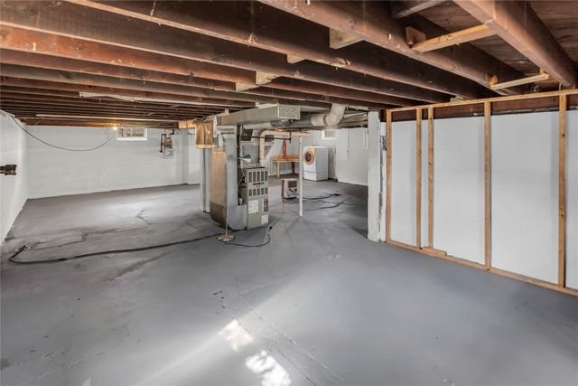 3112 WOODLAWN Avenue, Erie, PA 16510