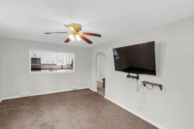 3112 WOODLAWN Avenue, Erie, PA 16510