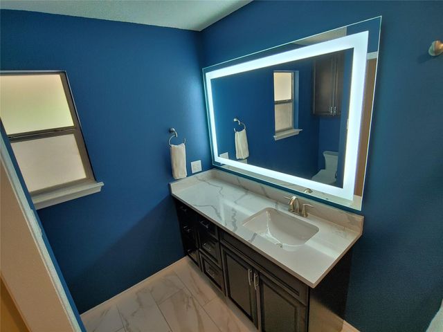 8124 Tockington WAY, Austin, TX 78748