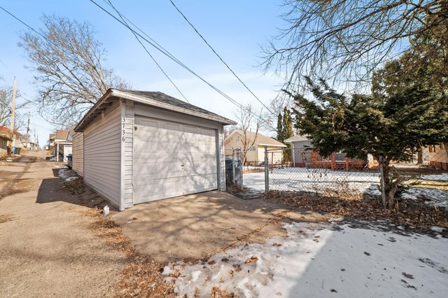 3736 18th Avenue S, Minneapolis, MN 55407