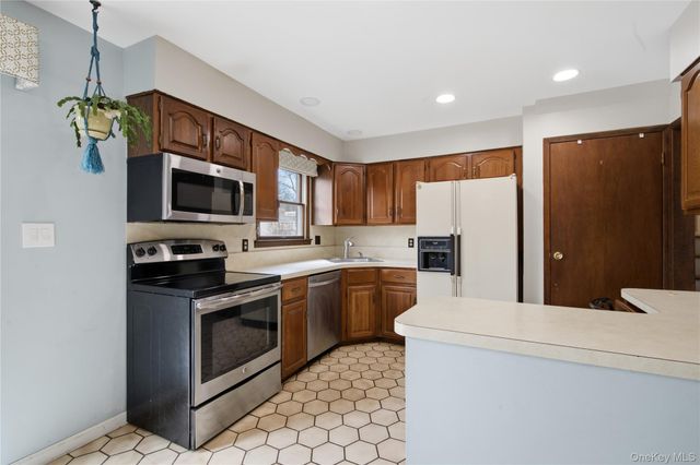 26 Bowden Drive, Huntington Station, NY 11746