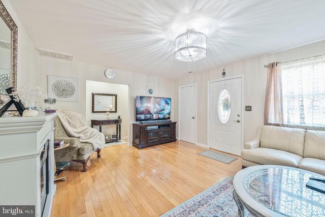 310 FRONT ST, Cape May Court House, NJ 08210