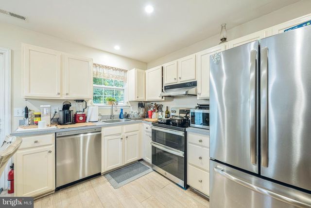 310 FRONT ST, Cape May Court House, NJ 08210