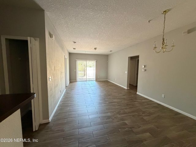 3631 KIRKPATRICK Circle 2, Jacksonville, FL 32210
